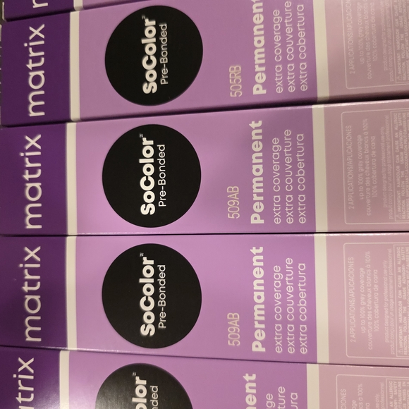 Matrix SoColor Permanent Hair Color - Picture 5 of 10